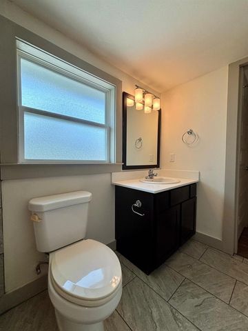 1009 Enid Street B, Houston, TX 77009