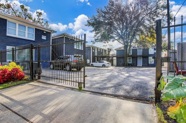 1009 Enid Street B, Houston, TX 77009