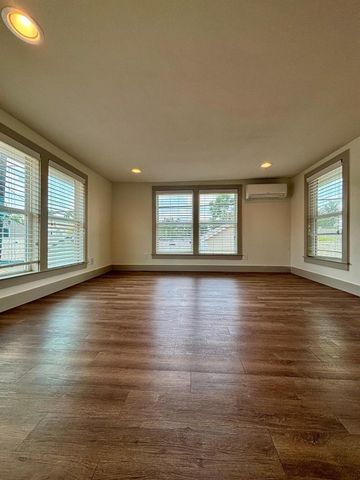 1009 Enid Street B, Houston, TX 77009