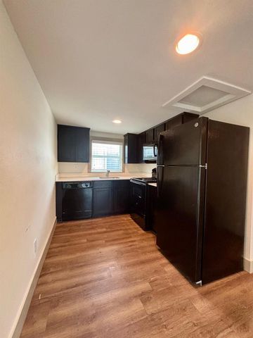 1009 Enid Street B, Houston, TX 77009