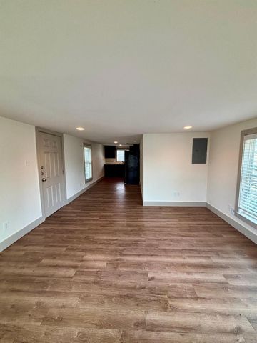 1009 Enid Street B, Houston, TX 77009