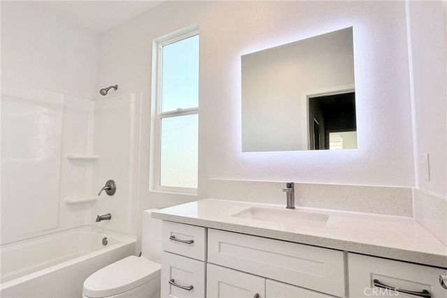 11237 Gladhill Road 2, Whittier, CA 90604