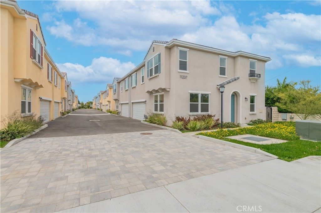 11237 Gladhill Road 2, Whittier, CA 90604