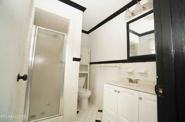 1725 Russell St, Morristown, TN 37813