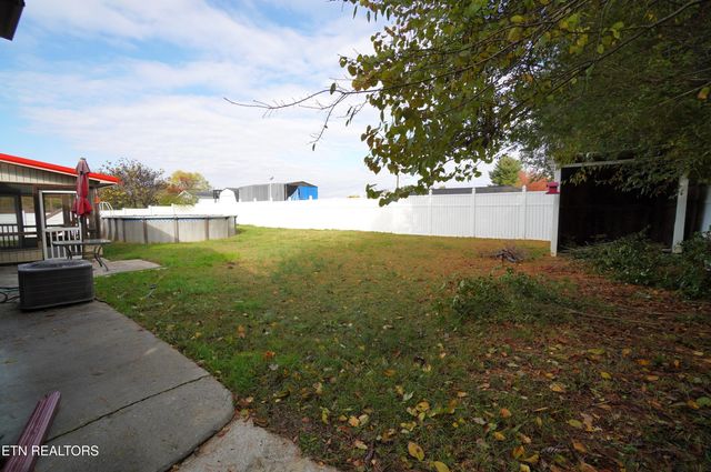 1725 Russell St, Morristown, TN 37813