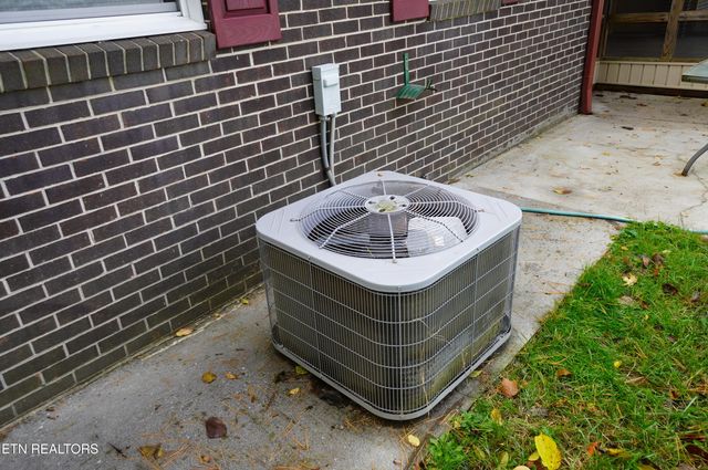 1725 Russell St, Morristown, TN 37813