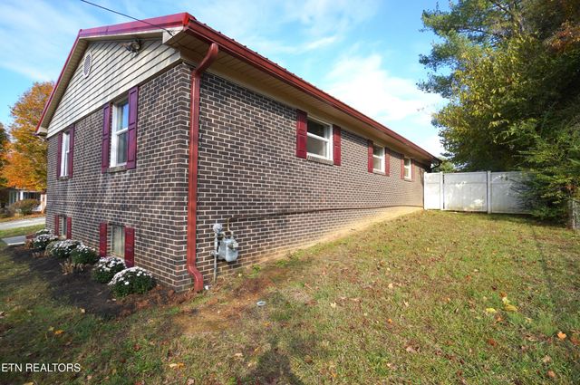 1725 Russell St, Morristown, TN 37813
