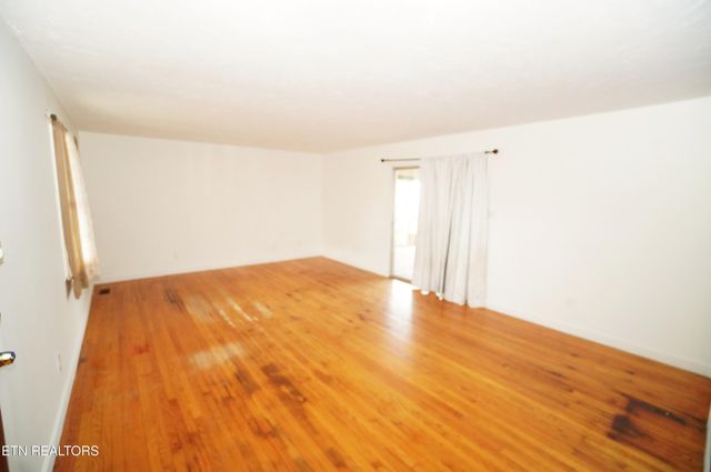 1725 Russell St, Morristown, TN 37813