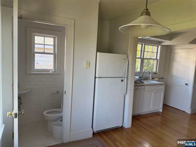 333 Elm, Leonia, NJ 07605