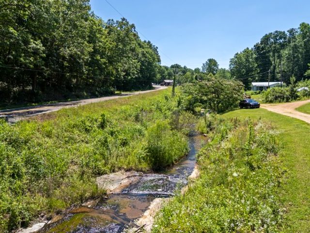 1110 King Rd, Centerville, TN 37033