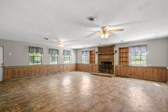 1110 King Rd, Centerville, TN 37033
