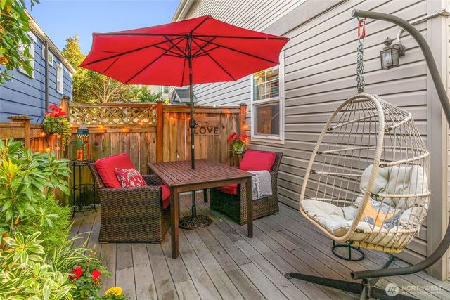 5615 Fauntleroy Way SW, Seattle, WA 98136