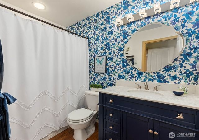5615 Fauntleroy Way SW, Seattle, WA 98136