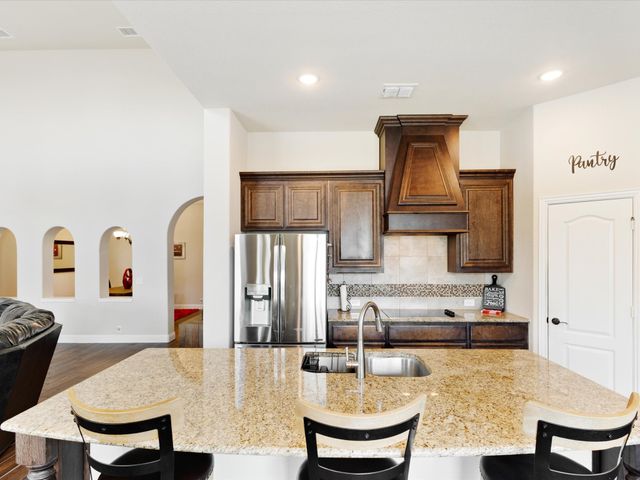 1919 Bellflower Drive, Glenn Heights, TX 75154