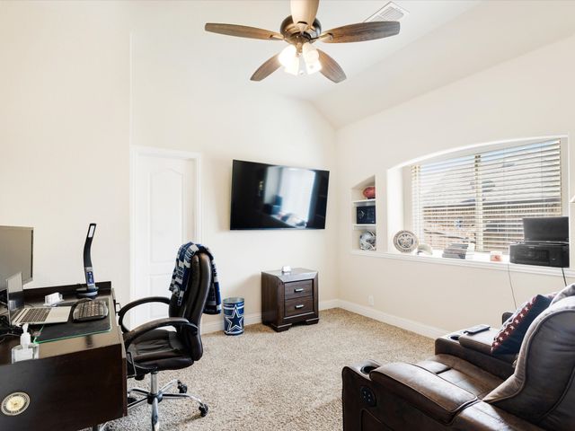 1919 Bellflower Drive, Glenn Heights, TX 75154