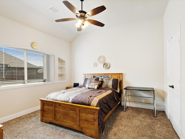 1919 Bellflower Drive, Glenn Heights, TX 75154