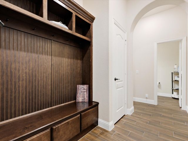 1919 Bellflower Drive, Glenn Heights, TX 75154