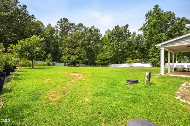 83 Sunbury Court, Zebulon, NC 27597