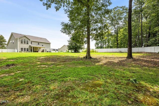 83 Sunbury Court, Zebulon, NC 27597