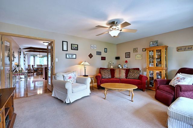 1157 Elmwood Lane, Elk Grove Village, IL 60007