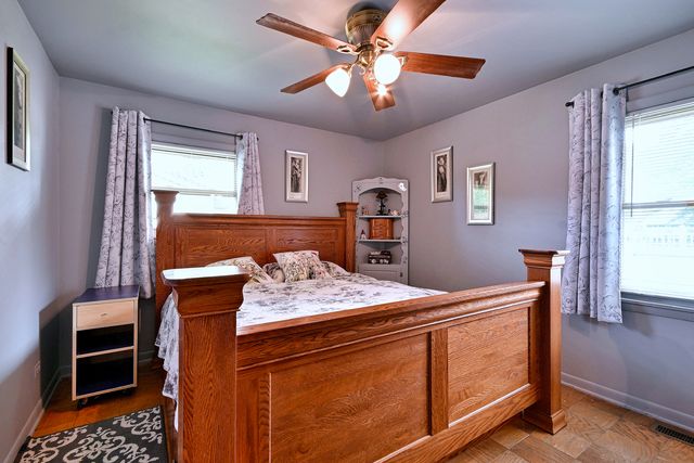 1157 Elmwood Lane, Elk Grove Village, IL 60007
