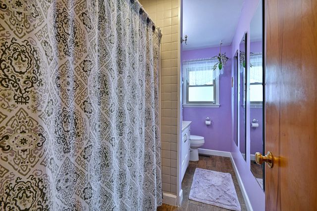 1157 Elmwood Lane, Elk Grove Village, IL 60007