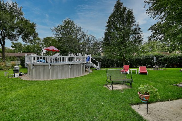 1157 Elmwood Lane, Elk Grove Village, IL 60007