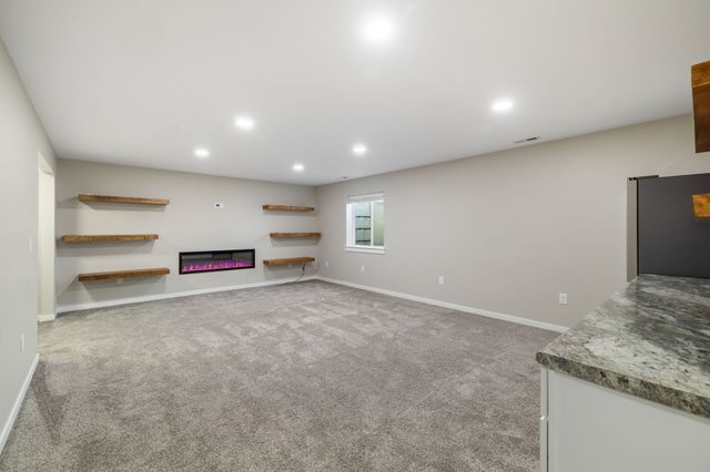 1005 Juniper Drive, Carlisle, IA 50047