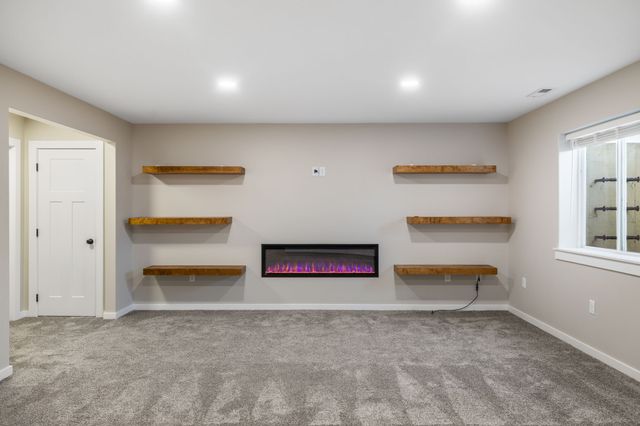 1005 Juniper Drive, Carlisle, IA 50047