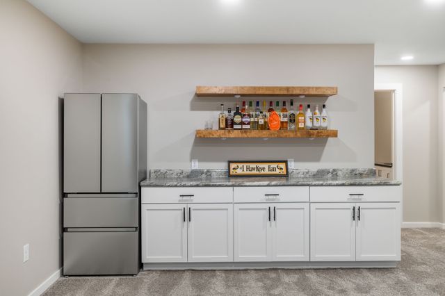 1005 Juniper Drive, Carlisle, IA 50047