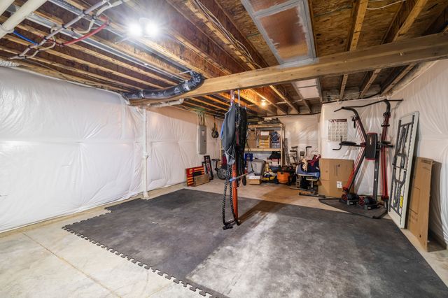 1005 Juniper Drive, Carlisle, IA 50047