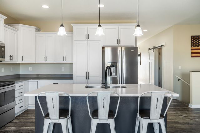 1005 Juniper Drive, Carlisle, IA 50047