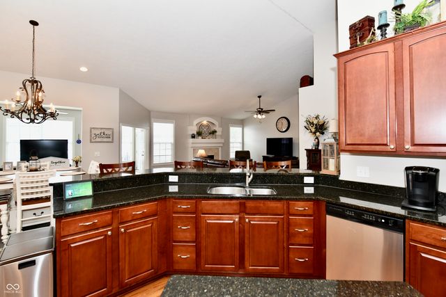 15462 Mission Hills Drive, Carmel, IN 46033