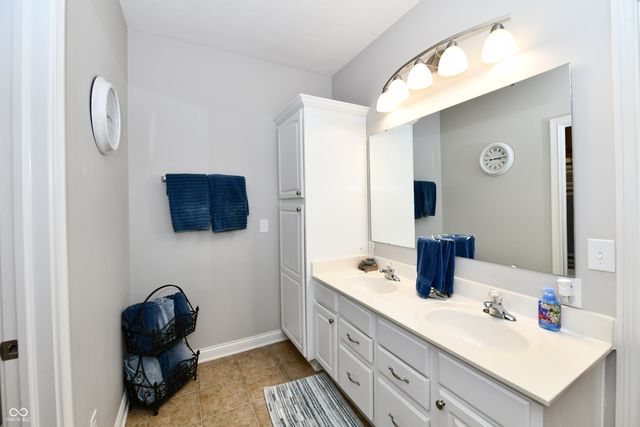 15462 Mission Hills Drive, Carmel, IN 46033