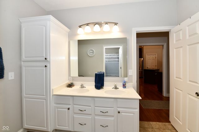 15462 Mission Hills Drive, Carmel, IN 46033