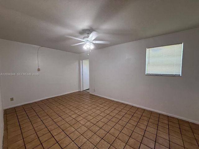 120 NE 7th St 2, Pompano Beach, FL 33060