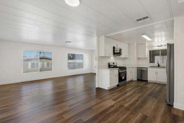 2130 Sunset 55, Vista, CA 92081