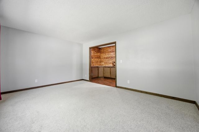 1426 23rd Street S, Fargo, ND 58103