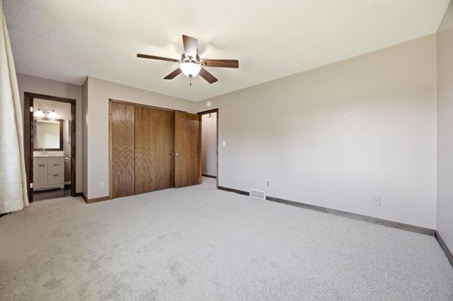 1426 23rd Street S, Fargo, ND 58103