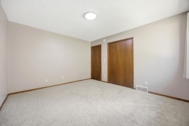 1426 23rd Street S, Fargo, ND 58103