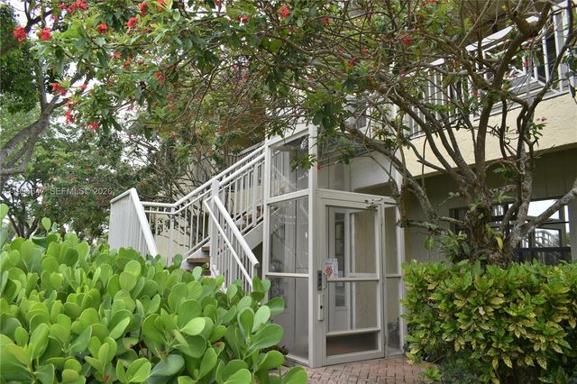 71 Eastgate Drive D, Boynton Beach, FL 33436