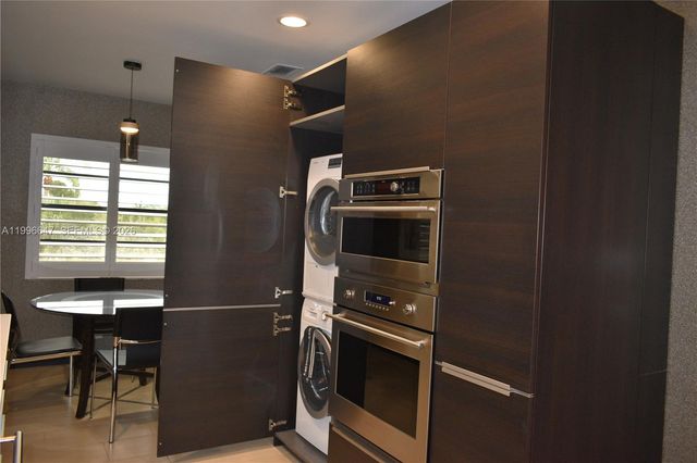 71 Eastgate Drive D, Boynton Beach, FL 33436