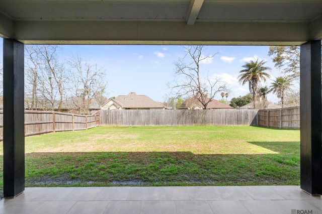 37520 Cypress Hollow Ave, Prairieville, LA 70737