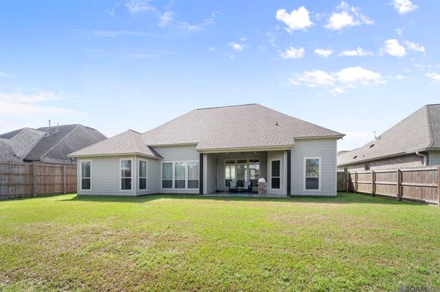 37520 Cypress Hollow Ave, Prairieville, LA 70737
