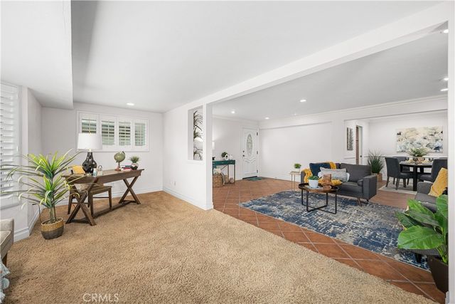 1920 McKinney Way 17A, Seal Beach, CA 90740