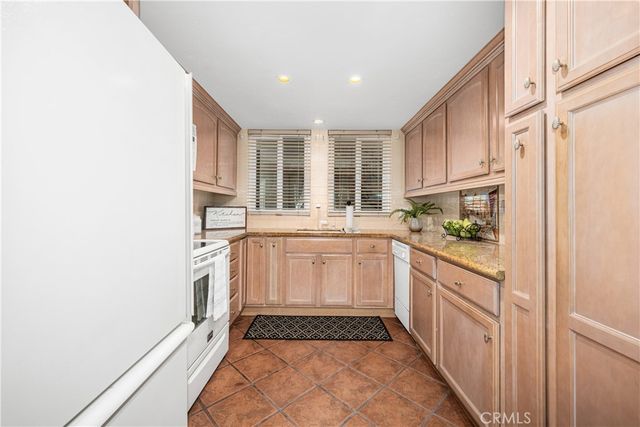 1920 McKinney Way 17A, Seal Beach, CA 90740