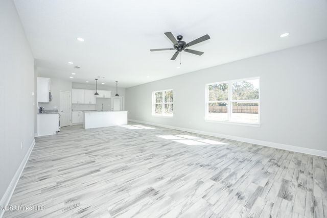 700 Peach Street, Ocean Springs, MS 39564