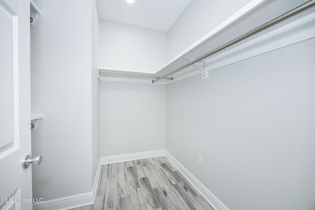 700 Peach Street, Ocean Springs, MS 39564