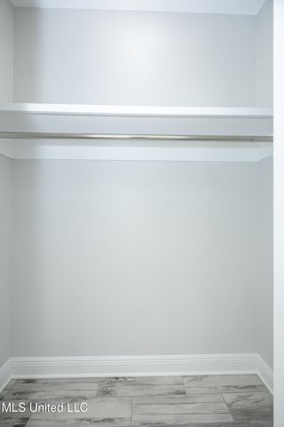 700 Peach Street, Ocean Springs, MS 39564