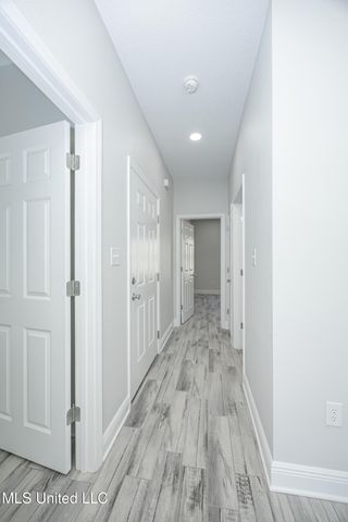 700 Peach Street, Ocean Springs, MS 39564